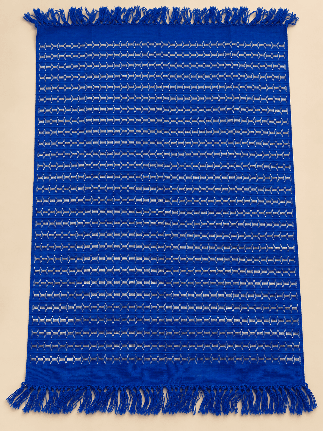 Cobalt, Diamond Chain, laid flat to show the full length