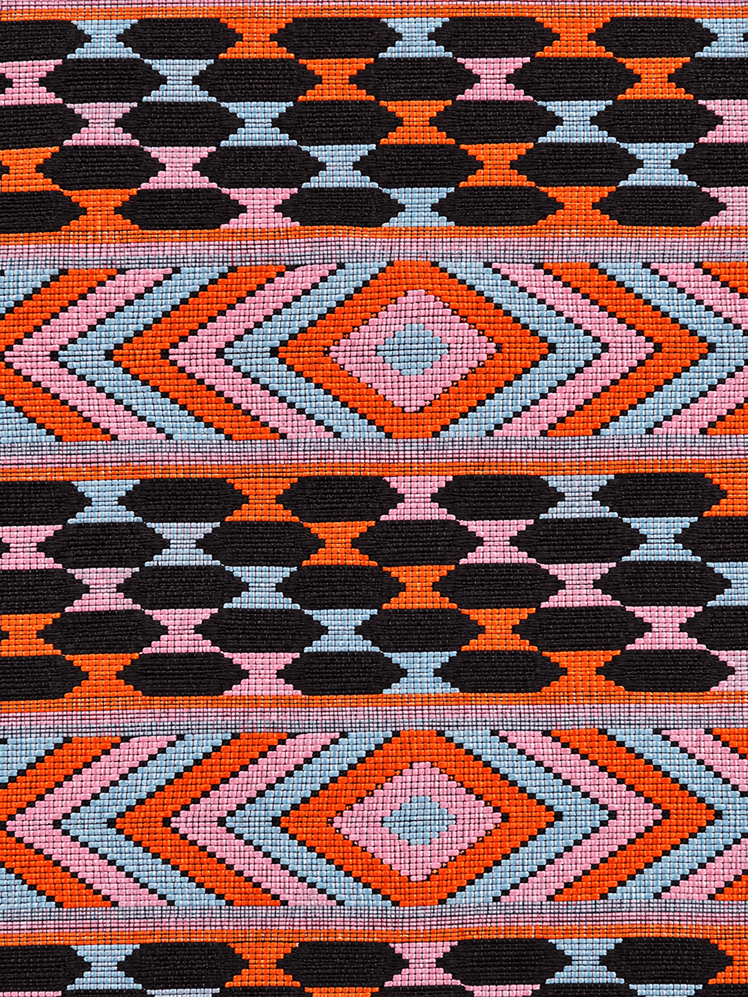 Close-up of the weave on the Onyx, Hourglass & Diamond