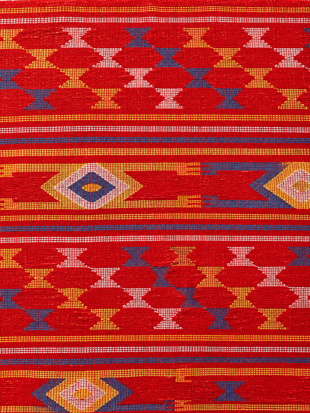 Close-up of the weave on the Scarlet, Hourglass & Diamond